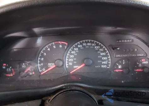 1996 Chevrolet Camaro Z28 z USA, uszkodzony, nr VIN 2G1FP32P0T2151465